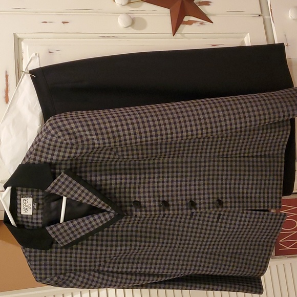 Kasper Blazer and Skirt Set - Picture 10 of 10